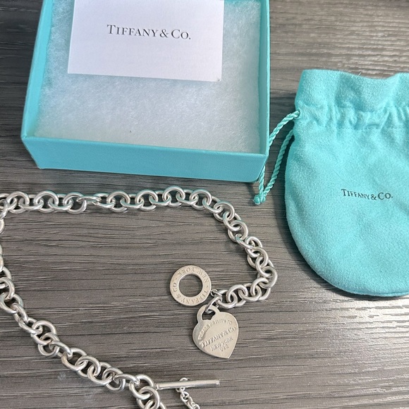 COPY - Tiffany & Co Heart Tag Toggle Choker Necklace - Picture 7 of 9